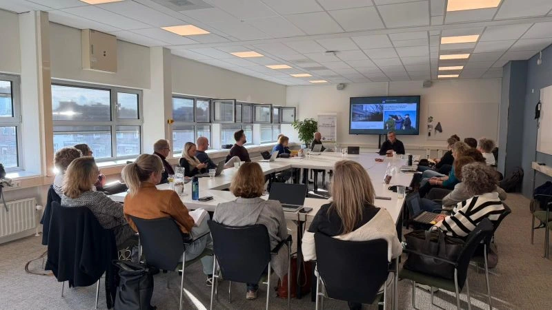 Studenten ontvangen award
